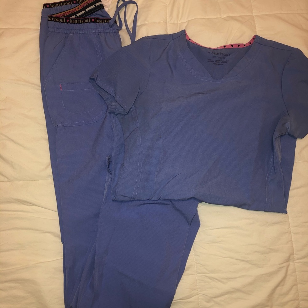 HEARTSOUL ceil blue scrub set